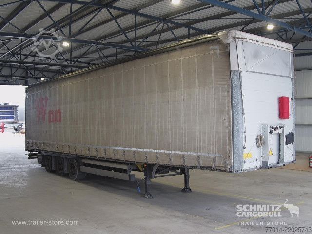 Åpen semitrailer med presenning Schmitz Cargobull Curtainsider Mega