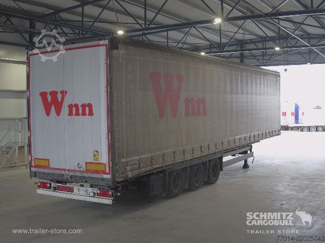 Åpen semitrailer med presenning Schmitz Cargobull Curtainsider Mega