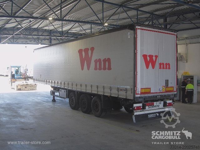 Åpen semitrailer med presenning Schmitz Cargobull Curtainsider Coil
