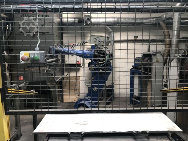 Robô industrial Yaskawa DX100
