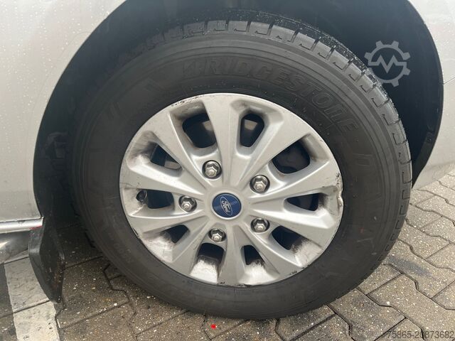 Yüksek tavanlı istasyon vagonu Ford Transit Custom 320 / 2.0 TDCI / L2H1 Limited / ...