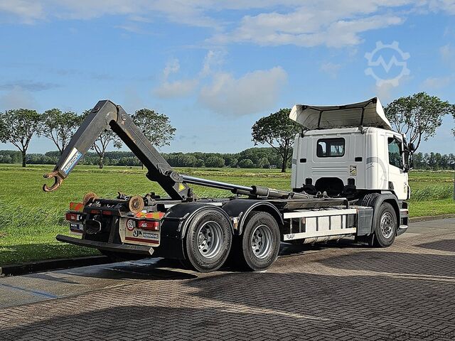 System med krogarm SCANIA P410 AJK 20 ton