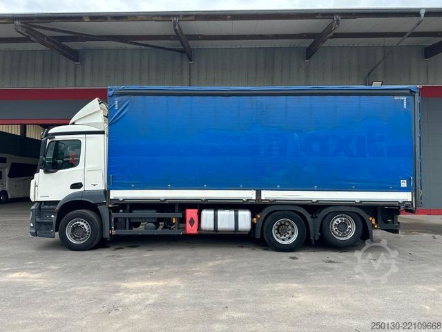 شاحنة بمسطحة ومشمع MERCEDES-BENZ Antos 2532 6x2 BL Plane/Staplerhalter/ACC/LDW