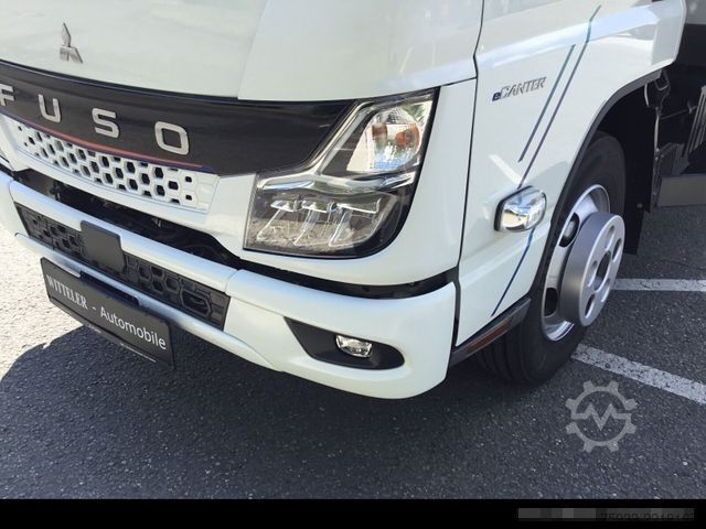 Fourgon pick-up FUSO eCanter 6S15e S-Batterie Pritschenaufbau / LED