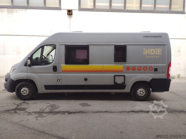 Caravana/autocaravana Fiat Weinsberg Carabus 600 K | 4 posti letto | Completamente attrezzato