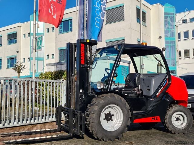Xe nâng địa hình Manitou MC 25-4 ST5B S1 Buggy