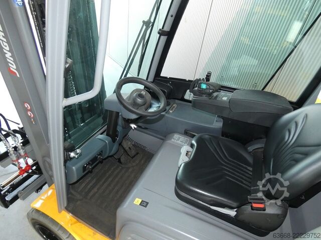 Electric 3-wheel forklift Jungheinrich EFG 220