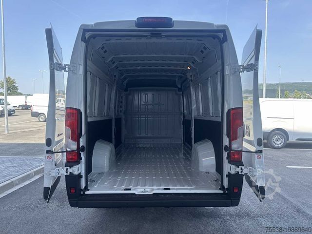 Furgão de painéis Fiat Ducato