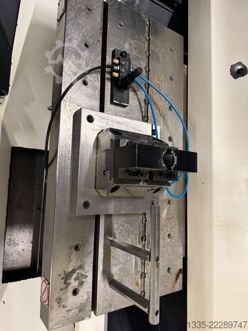 Pusat pemesinan CNC vertikal DMG MORI MILLTAP 700