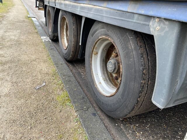 Curtain sided Krone SD 3-Axle Mega / BPW Axles / NL Trailer