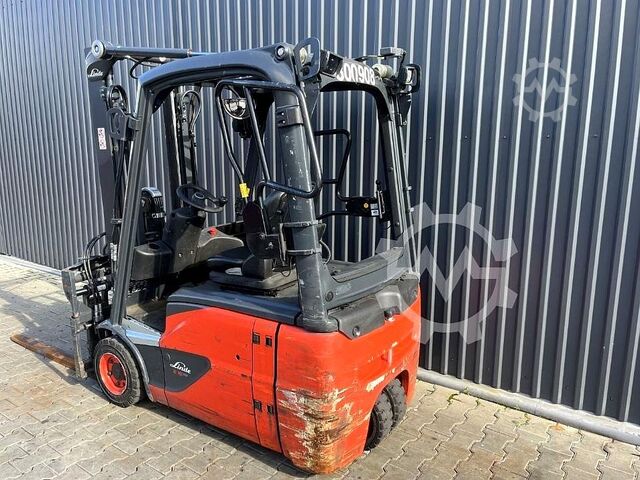 Forklift listrik 3 roda Linde E16-02