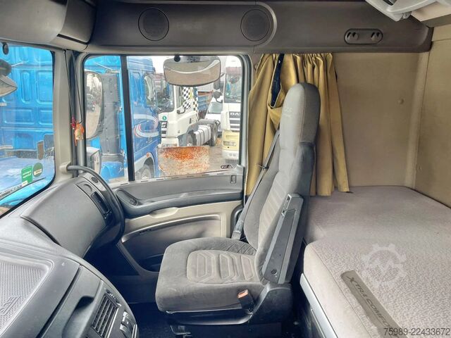 Standaard-SZM DAF XF 105.460 euro 5 , RETARDER, PARK CLIMA, FRIGO