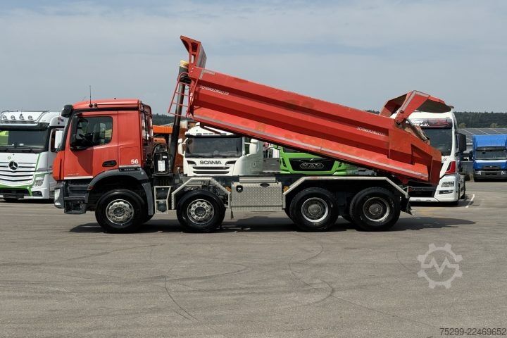 Camião basculante Mercedes-Benz Arocs 3243 8x4 Schwarzmüller / Swiss-Vehicle