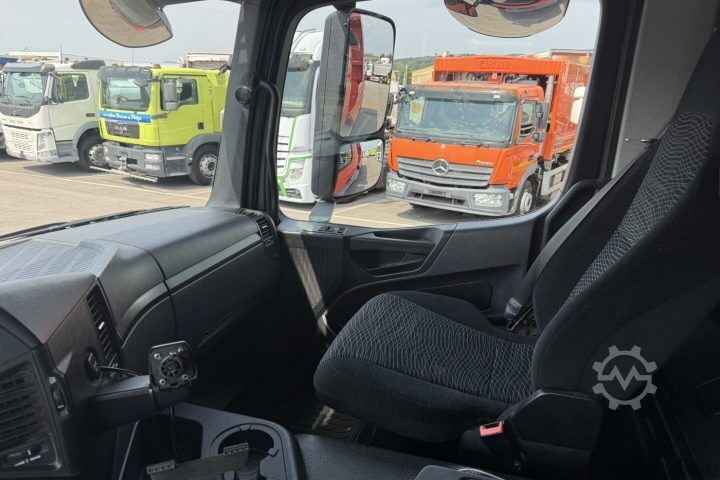 Kipper LKW Mercedes-Benz Arocs 3243 8x4 Schwarzmüller / Swiss-Vehicle