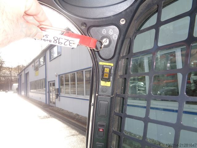 Wheel loader BOBCAT S450 Schaufeln + Gabeln