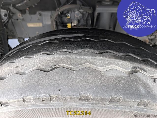Chasis con cabina DAF XF 450