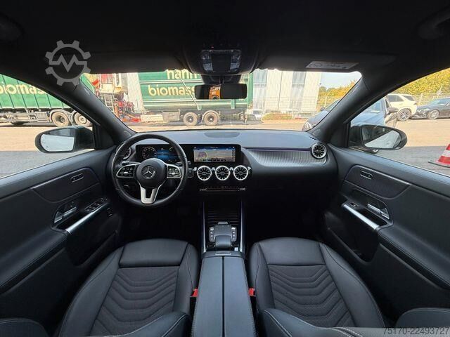  Mercedes-Benz EQA 300 4M Progressive+Ambiente+RFK+19AMG+TotW