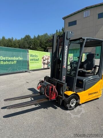 手动托盘搬运车 Jungheinrich Typ EFG 216k mit Ladegerät EFG 216k