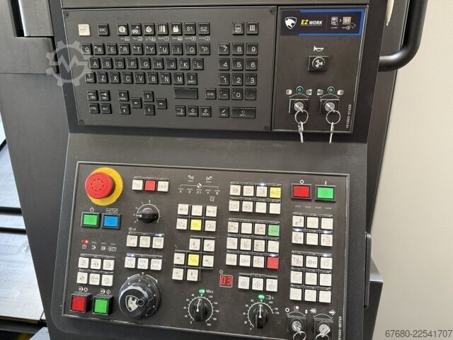 مركز خراطة وتفريز CNC Doosan Puma 2600SY II