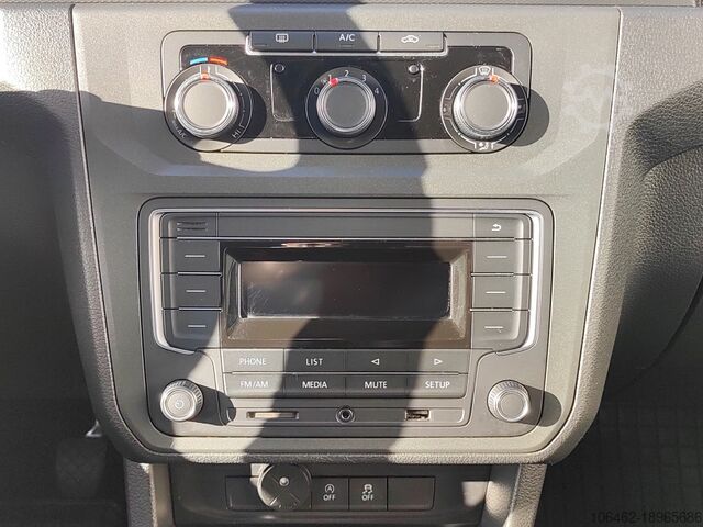 वाणिज्यिक वाहन VW Caddy  2.0 TDI 4Motion+KLIMA+PDC+TEMPO+TOOLBOX