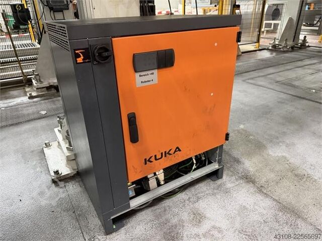 نظام بوابة روبوتية مزود بخمسة روبوتات KUKA KR 16 R2010-2