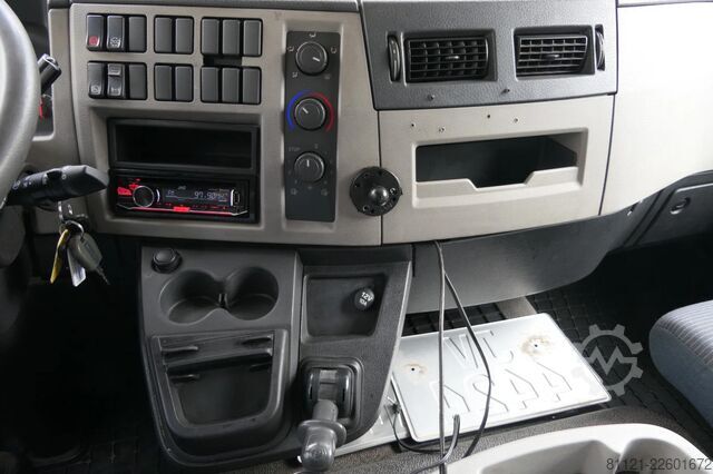 Pengangkutan dalam peti sejuk/beku Volvo FL 240 | Carrier SUPRA 950Mt / Bi-temp | 3 Comp...