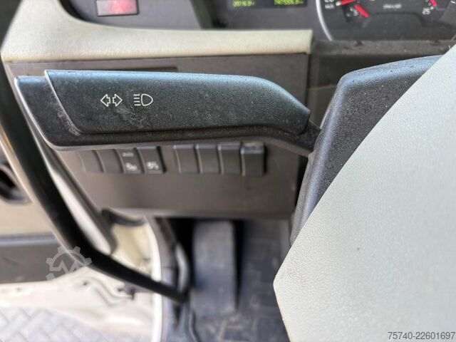 Furgon transport auto Volvo FH 500 + HYDRAULISCHE PLATEAUS + LIER + REMOTE ...