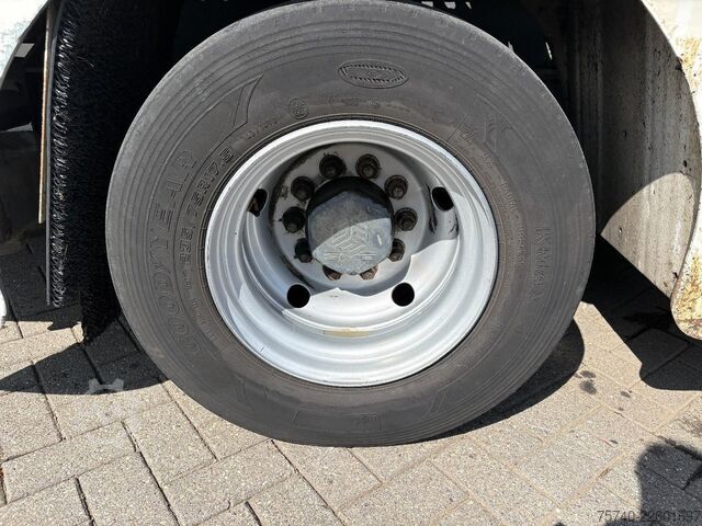 Furgon transport auto Volvo FH 500 + HYDRAULISCHE PLATEAUS + LIER + REMOTE ...