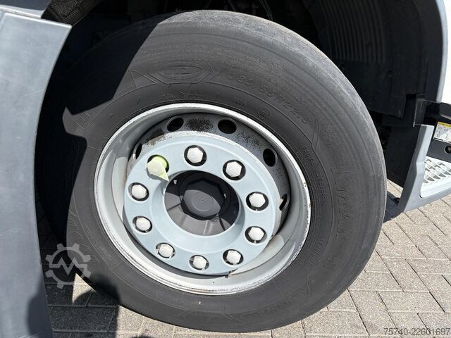 Furgon transport auto Volvo FH 500 + HYDRAULISCHE PLATEAUS + LIER + REMOTE ...