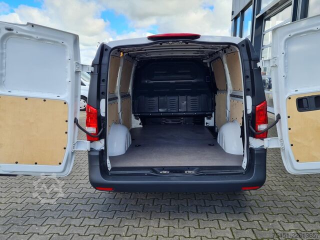 Panel van Mercedes-Benz Vito Kasten 116 CDI Kasten lang KAMERA NAVI