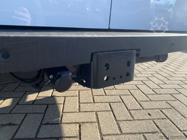 Duba panelată Renault EXTRA L2H2 3,5t dCi 130 KAMERA+PDC+SHZ EXTRA L2H2 BLUE dCi130 KAMERA+PDC+SHZ
