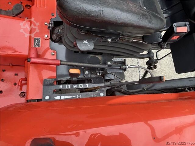 Kompakt traktor Kubota L1-382 (7325)
