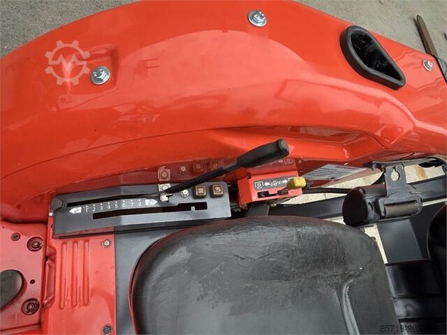 Kompakt traktor Kubota L1-382 (7325)