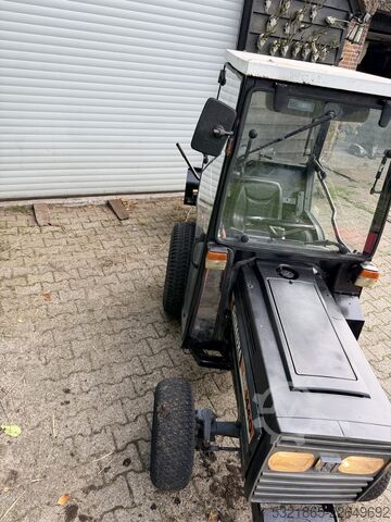 Tractor compacto Shibaura Sp1440