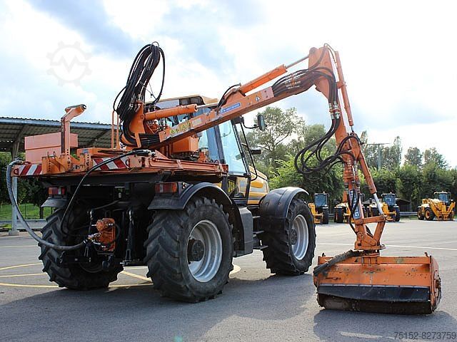 Traktor JCB 2150 + Schmidt-Mulag ME 700
