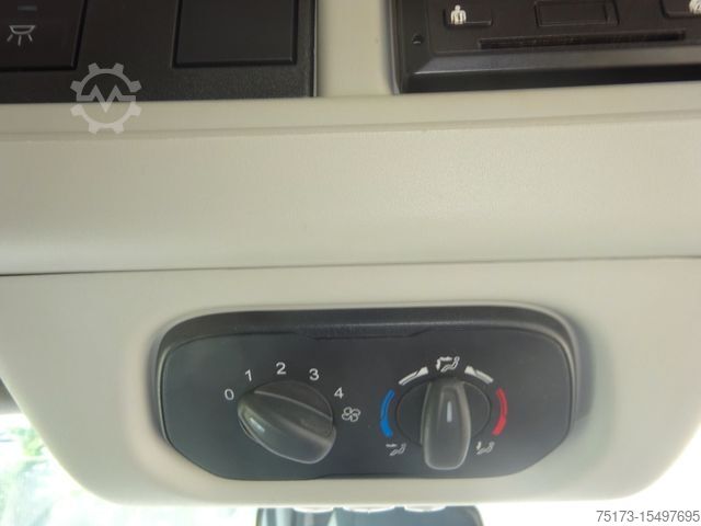 Autobus FORD Transit 460 L4H3 HA S&S (17-Si.) Trend