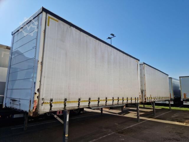 Camion à usage spécial  -