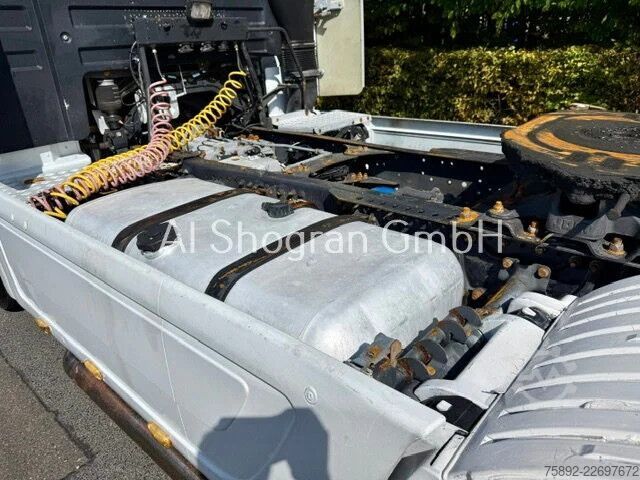 SZM סטנדרטי Mercedes-Benz Actros 1858 V8 / Megaspace / Retarder / Euro 3