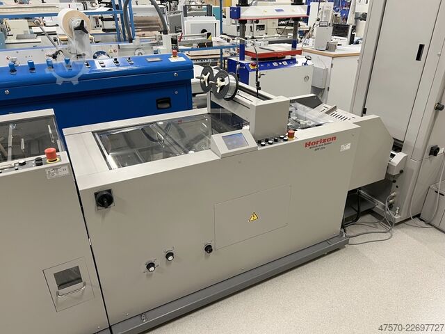 Produsent av hefter Horizon VAC-100a + VAC-100c + SPF-20A + FC-20A Booklet Maker