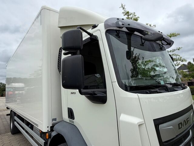 Lagaminas DAF CF 320 L2EN3