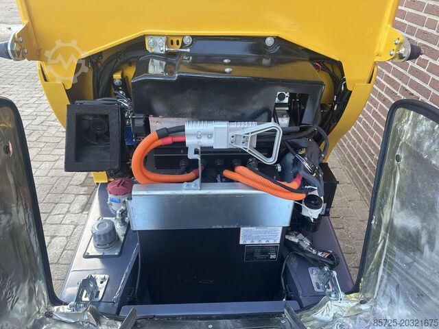 Utovarivač Eurotrac W11 EC