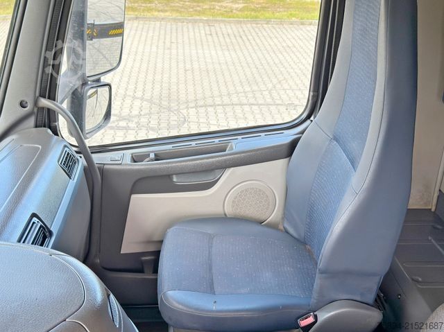 Kravas automašīnai uzstādīts celtnis VOLVO FM 440 * HIAB 288 E - 8 HIPRO/FUNK * TOPZUSTAND