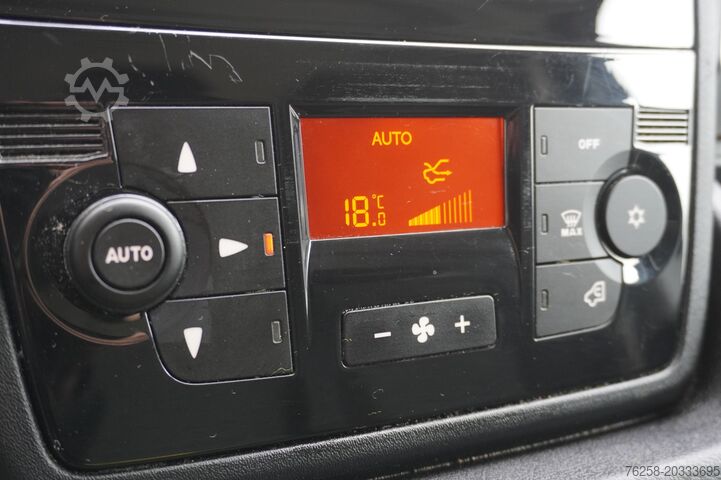Furgoneta con caja Fiat Ducato 2.3 MJ 140PK Automaat L3H2 EURO 6 - AC/C...