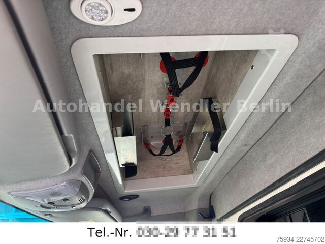 Samochód strażacki MERCEDES-BENZ Sprinter 516 CDI RTW Fahrtec Trage & Sessel
