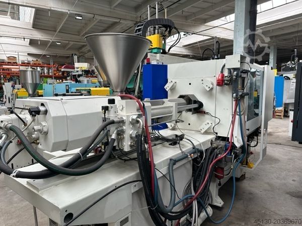 Máquina de moldagem por injecção Wittmann Battenfeld TM 100/525