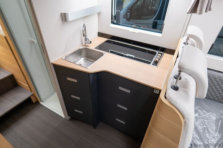 ADRIA MATRIX 670 SL - 60Y BÁN LINH HOẠT MỚI ADRIA MATRIX 670 SL - 60Y