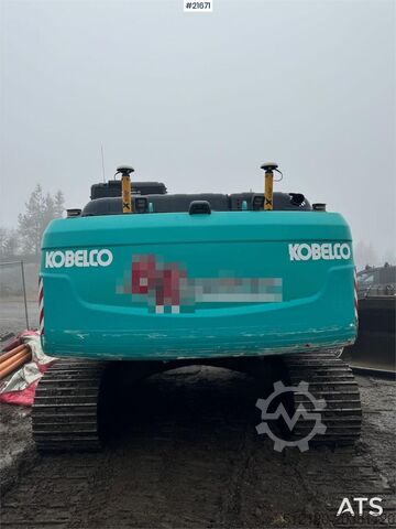 الحفارة الزاحفة Kobelco SK210LC-10 Tracked Excavator with Grading Bucket,