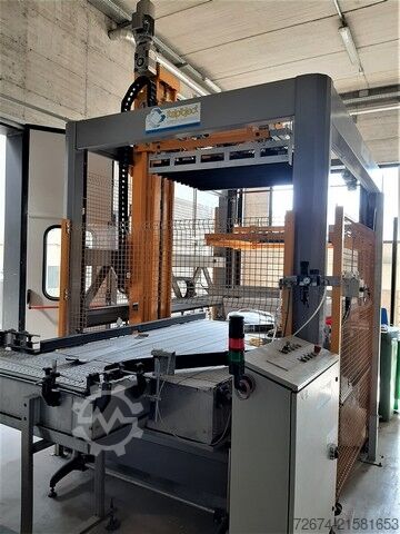  ITALPROJECT Depalletizer Bottling