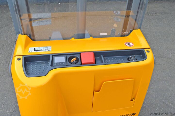 Manuālā krautuva Jungheinrich EJC 112