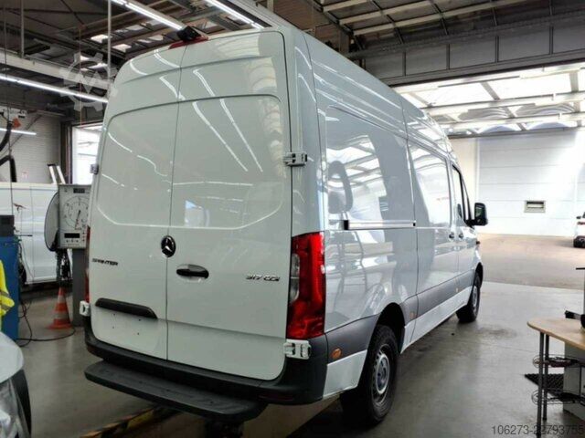Varevogn Mercedes-Benz Sprinter 317 CDI,L2H2,Automatik,Kamera,Navi